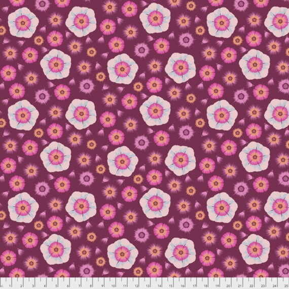 Anna Maria Horner FreeSpirit English Summer Gossip Taffy PWAM002.TAFF