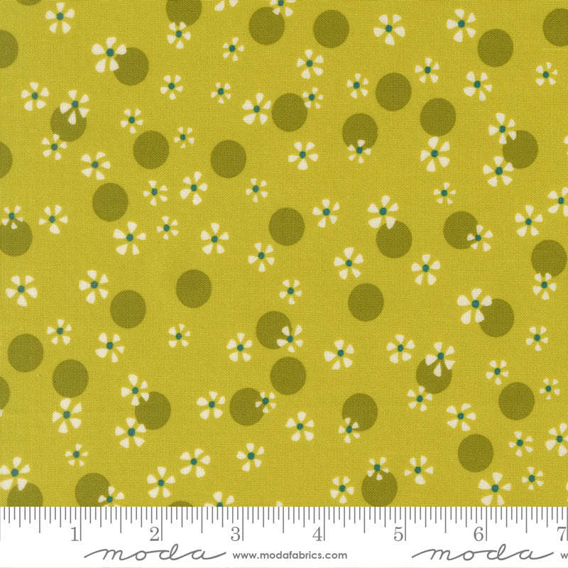Chloe's Closet Moda Fabrics Easy Breezy 3384216 Grass