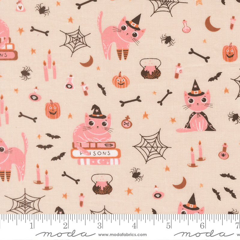 Elena Amo Moda Fabrics Purrs and Boos Cats 39060 11 Moonbeam