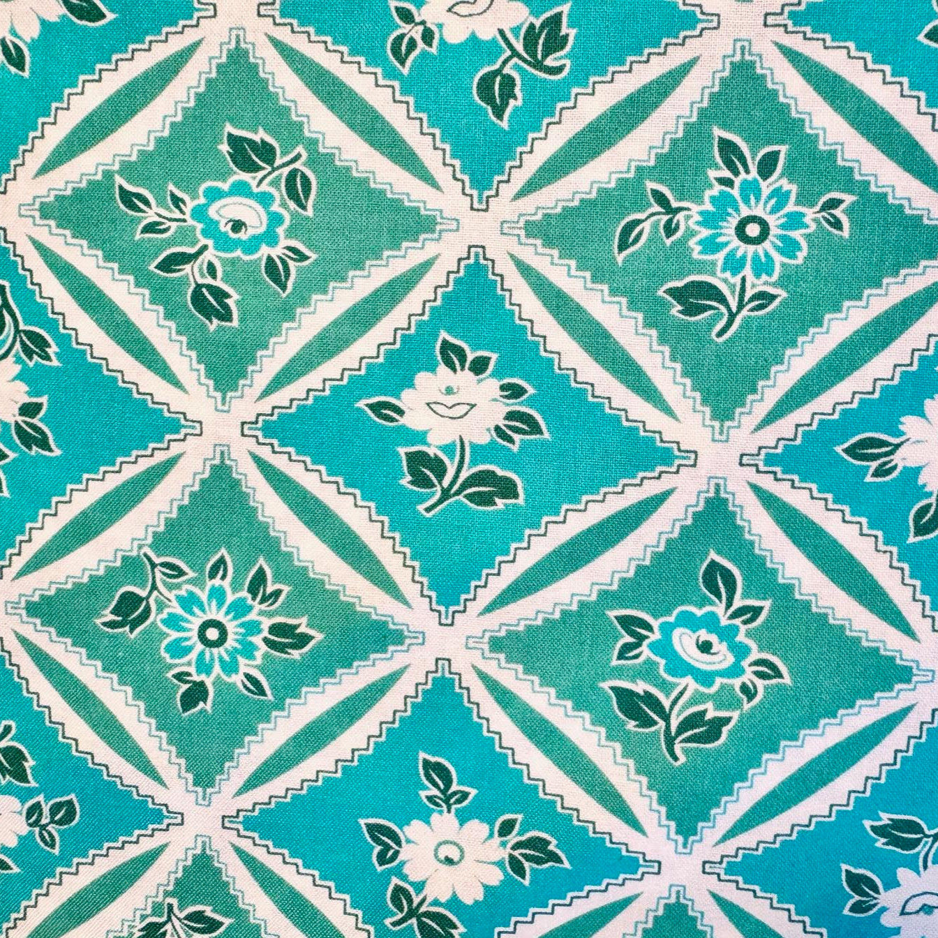 Jennifer Paganelli FreeSpirit Westminster Fabrics Bell Bottom Mary Trellis JP10