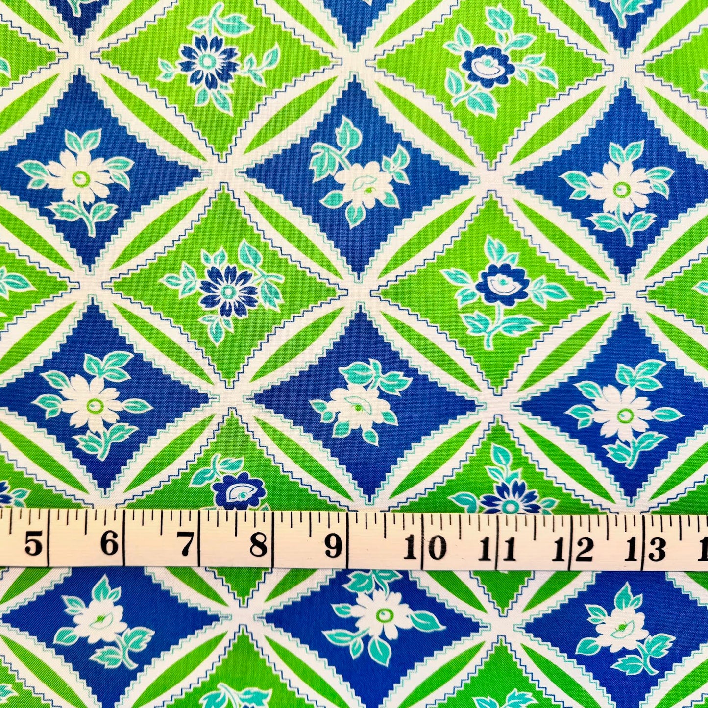 Jennifer Paganelli FreeSpirit Westminster Fabrics Bell Bottom Mary Trellis JP10