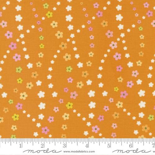 Maureen McCormick Moda Fabrics Flower Power Lazy Daisy Stripe Clementine 3371614