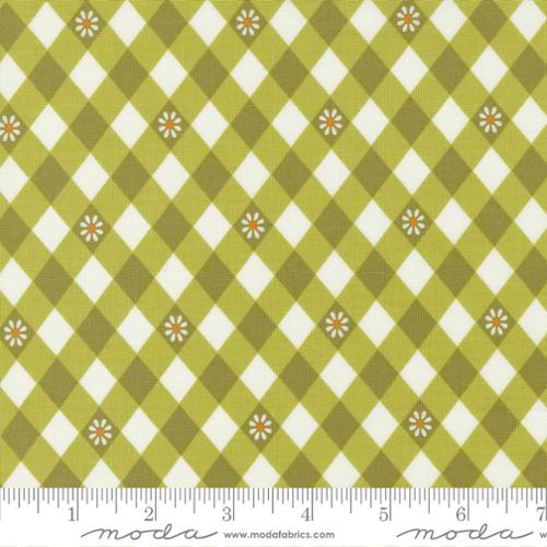 Maureen McCormick Moda Fabrics Flower Power Picnic Posies Avocado 3371718
