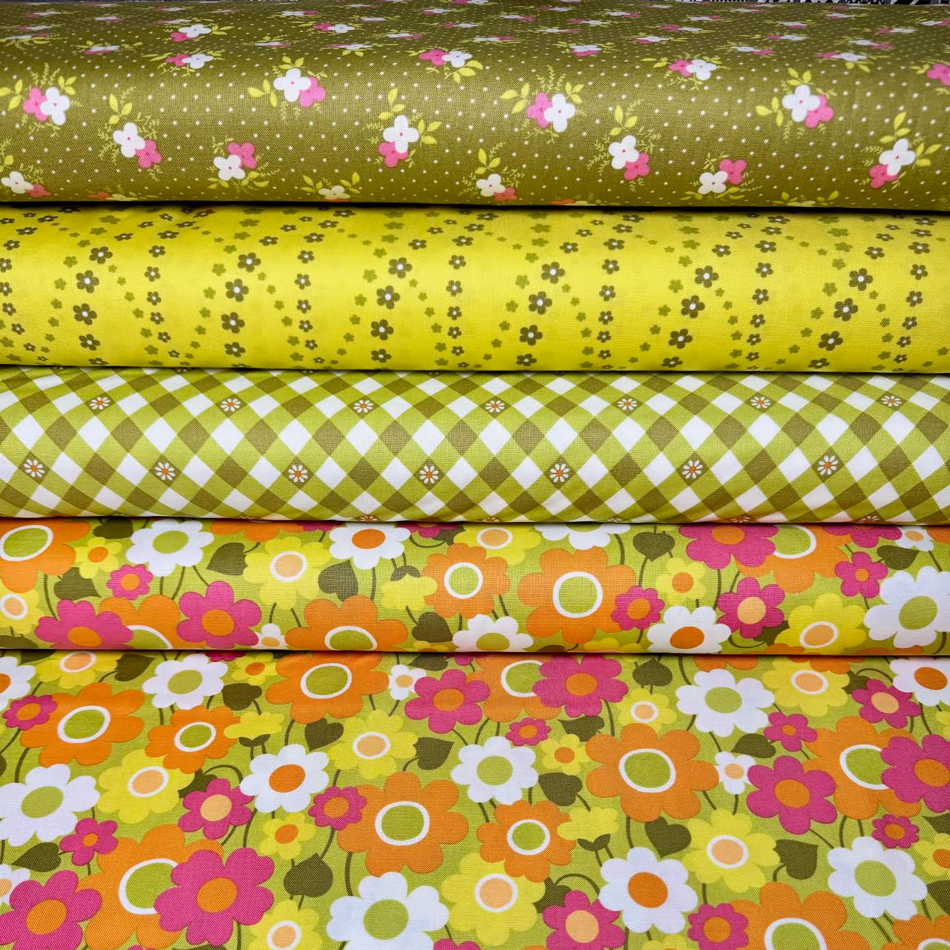 Maureen McCormick Moda Fabrics Flower Power Picnic Posies Avocado 3371718