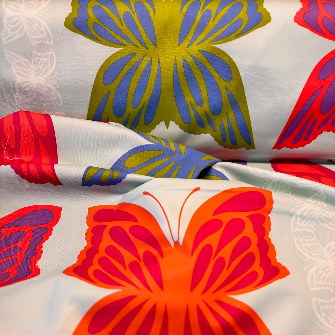 Anna Maria Parry Anna Maria Textiles Northcott Fabrics Overdressed 6 O'Clock AMT154-75V Pale