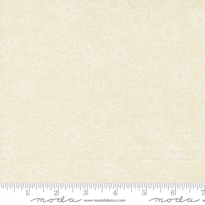 Chloe's Closet Moda Fabrics Happy Daze Petal Power 33841 21 Cloud White