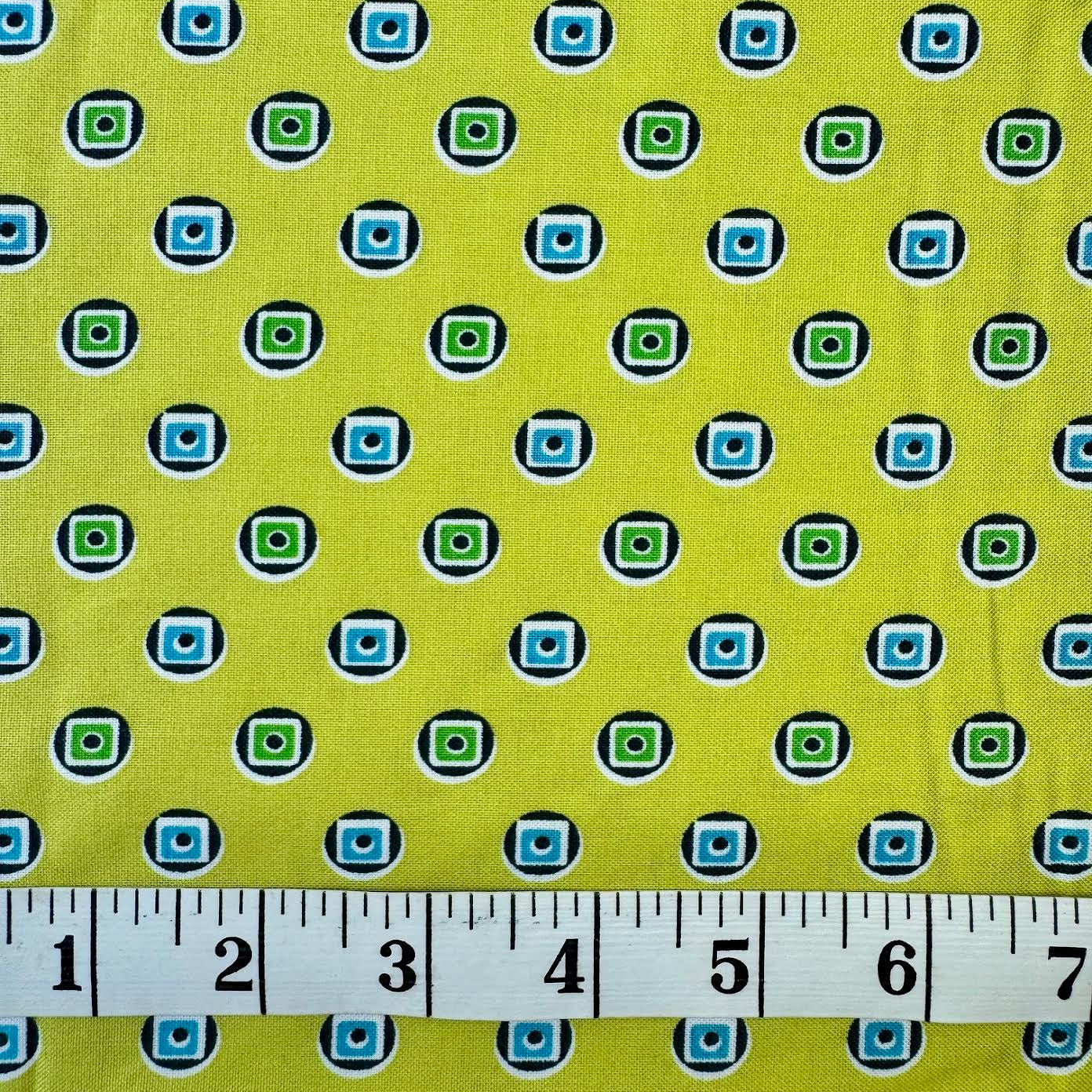 Denyse_Schmidt_FreeSpirit_Westminster_Fibers_Florence Boxer Medallion PWDS-065