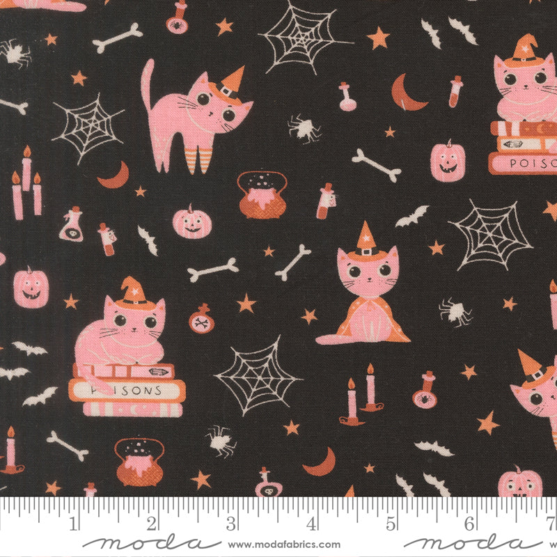 Elena Amo Moda Fabrics Purrs and Boos Cats 39060 16 Black