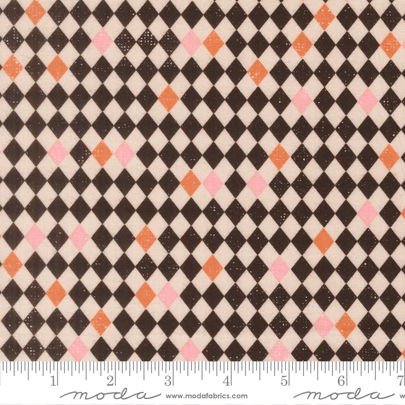 Elena Amo Moda Fabrics Purrs and Boos Harlequin Diamonds 39067 26 Black Cat