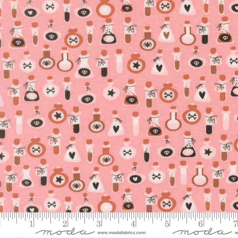 Elena Amo Moda Fabrics Purrs and Boos Poisons 39065 13 Candy
