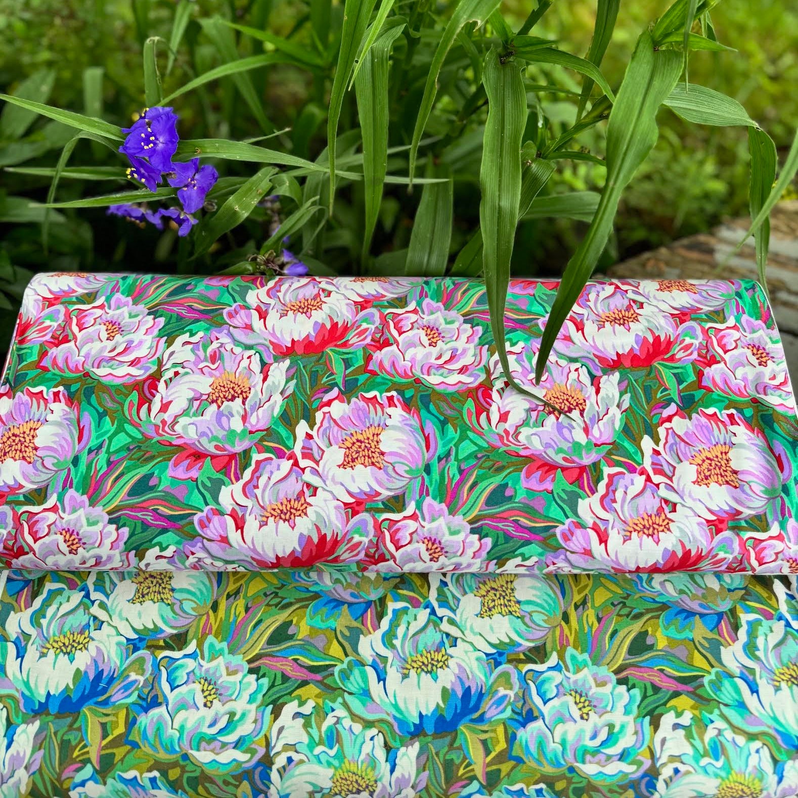 Heather Bailey FIGO Fabrics Full Bloom 91085-20Joy-Lavender