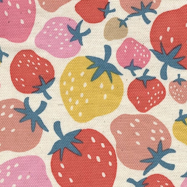 Kokka Japanese Import Fabrics Retro Charm Strawberries Oxford Ivory YKA-36010-2A