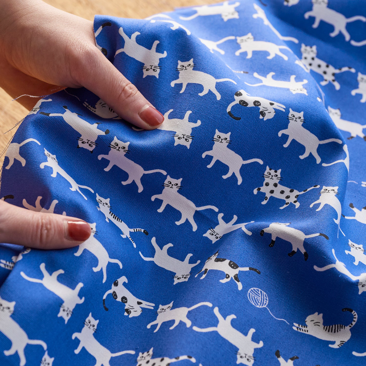 Kokka Japanese Import Fabrics Simply Palette Cats Golden Oxford YPA-69010-1C