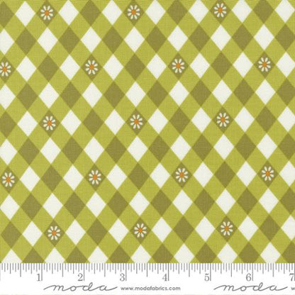 Maureen McCormick Moda Fabrics Flower Power Picnic Posies Avocado 3371718