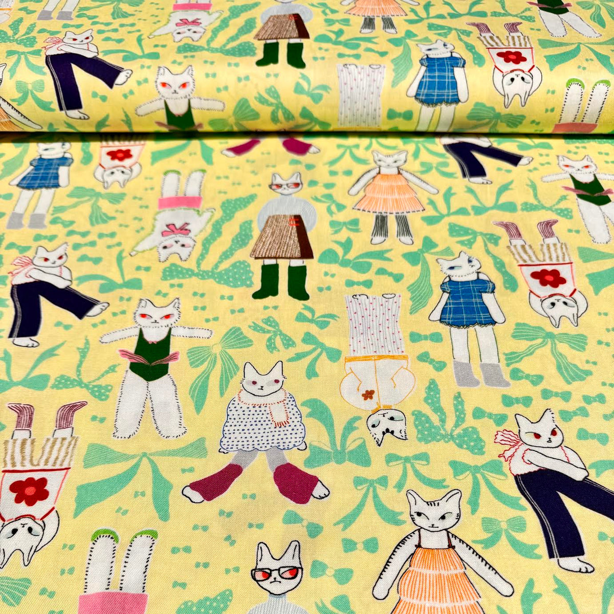 Moelan_Studio_Nora_Japanese_Fabrics_The_Open_Closet_Yellow AM1041-C
