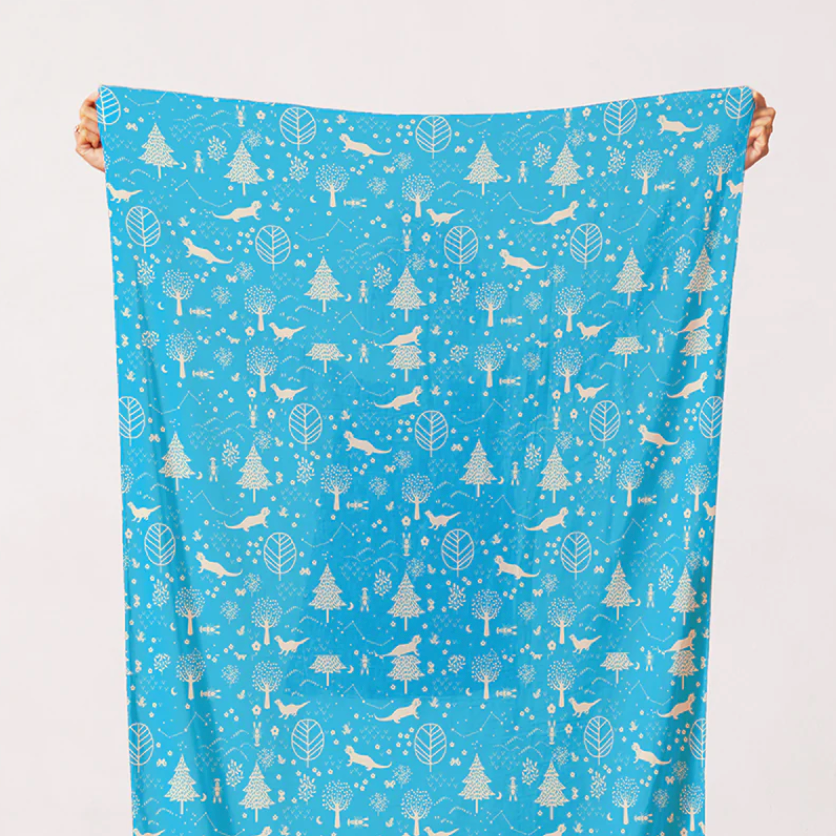 Paintbrush_Studio_Fabrics_Otter_Romp_Otter_Forest_12099311_Blue