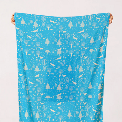 Paintbrush_Studio_Fabrics_Otter_Romp_Otter_Forest_12099311_Blue