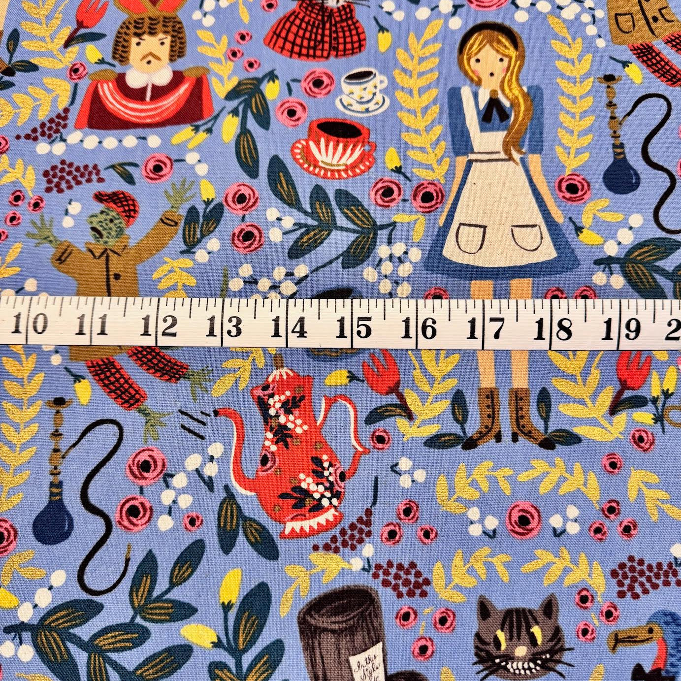 RJR Fabrics Alice in Wonderland AB8025-022