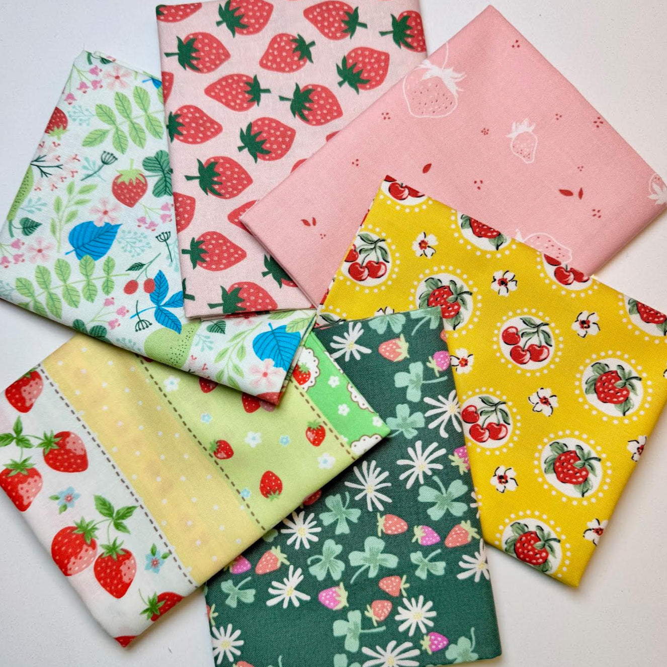 Strawberry Fat Quarter Bundle