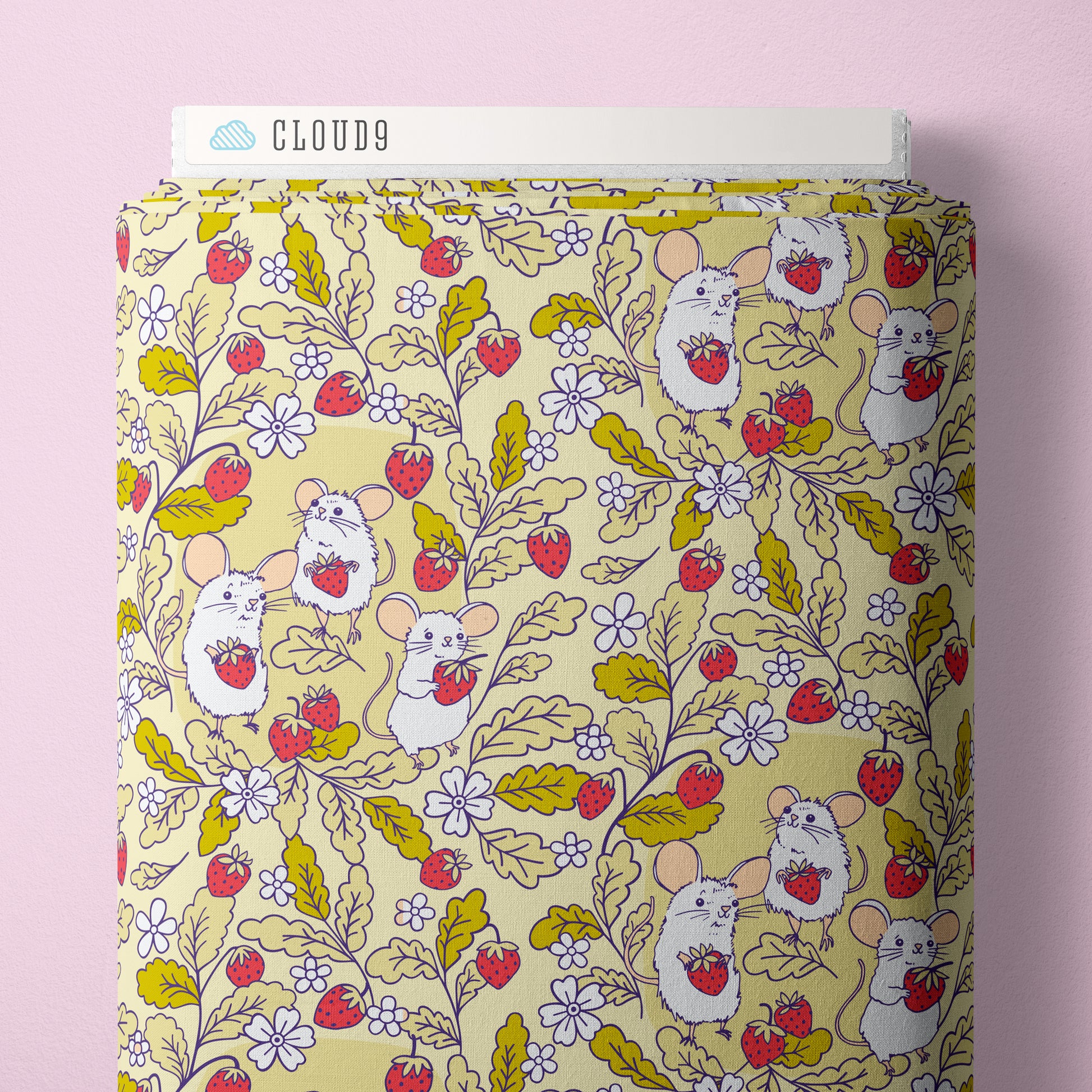 The Good Twin Cloud9 Fabrics Forest Friends Strawberry Mice 228668